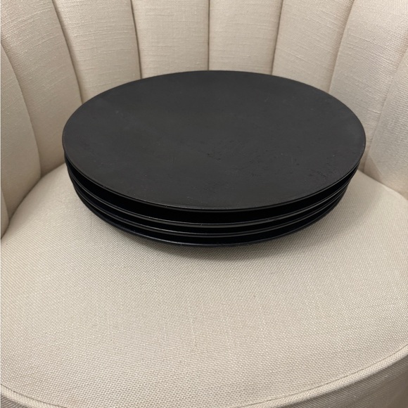 4 Pottery Barn Chateau mango black chargers - Picture 1 of 8